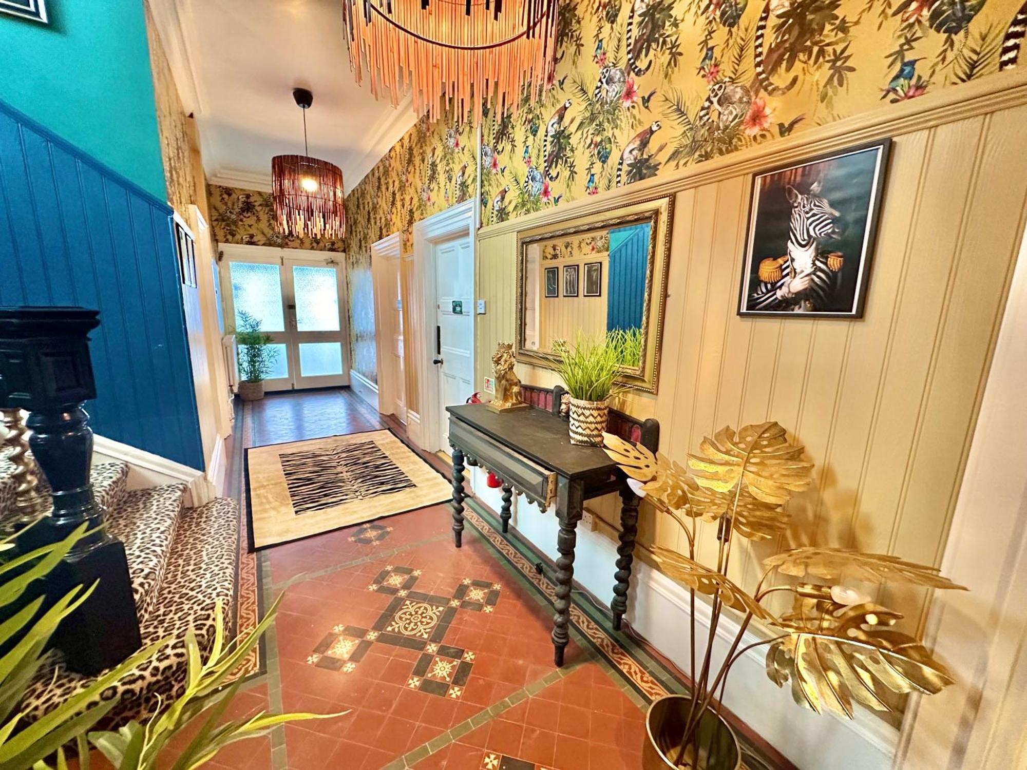 Lemur Lodge - Boutique Apartments - Short Stroll To The Beach Bornemouth Extérieur photo